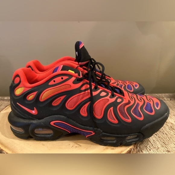 Nike Air Max Plus\u200e Drift All Day Black Bright Crimson Men's Size 11 FD4290-003